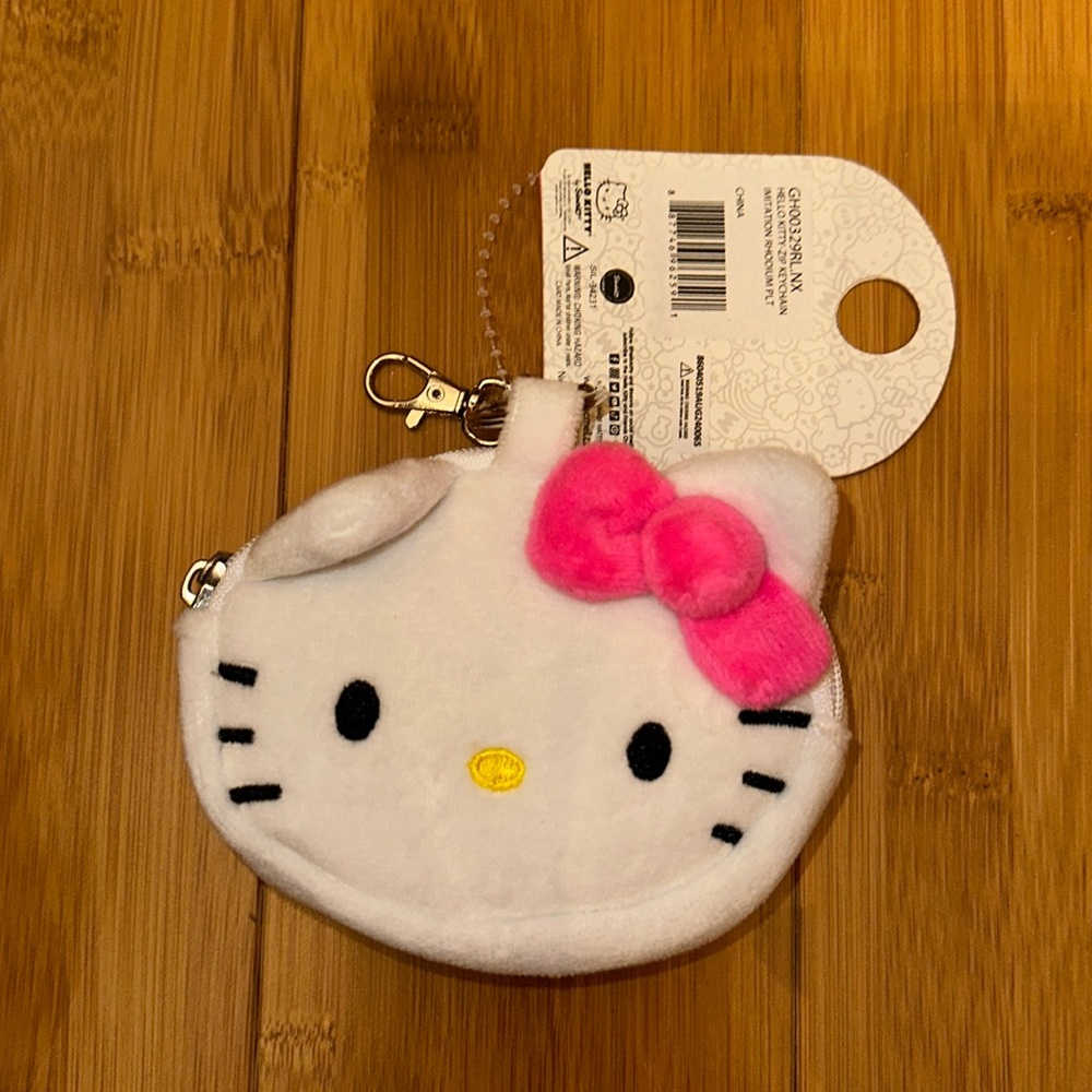 Hello Kitty Face Zip Up Pouch Keychain